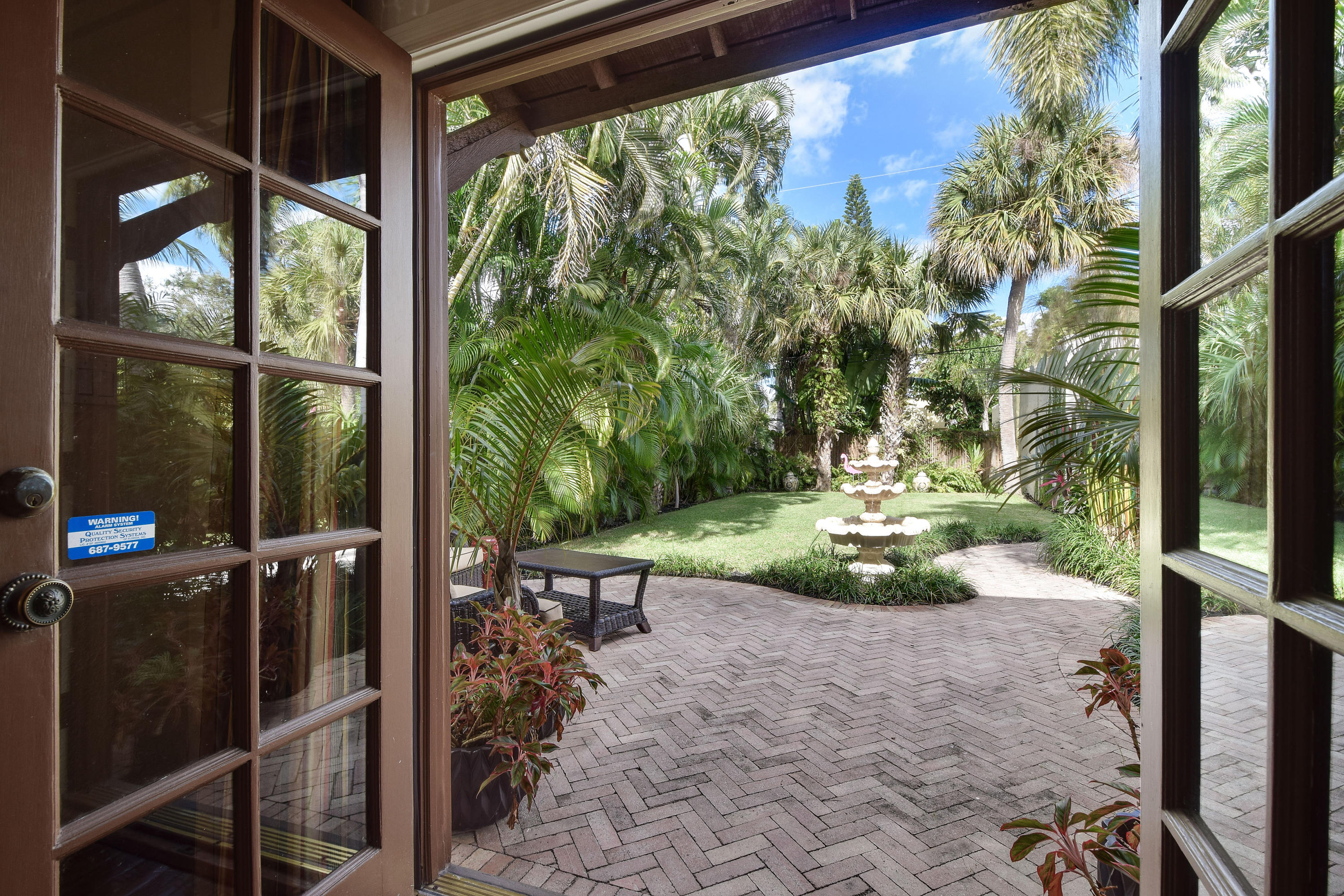 833 Sunset Road West Palm Beach, FL 33401 - Photo 17 of 22 833SunsetRoad_44