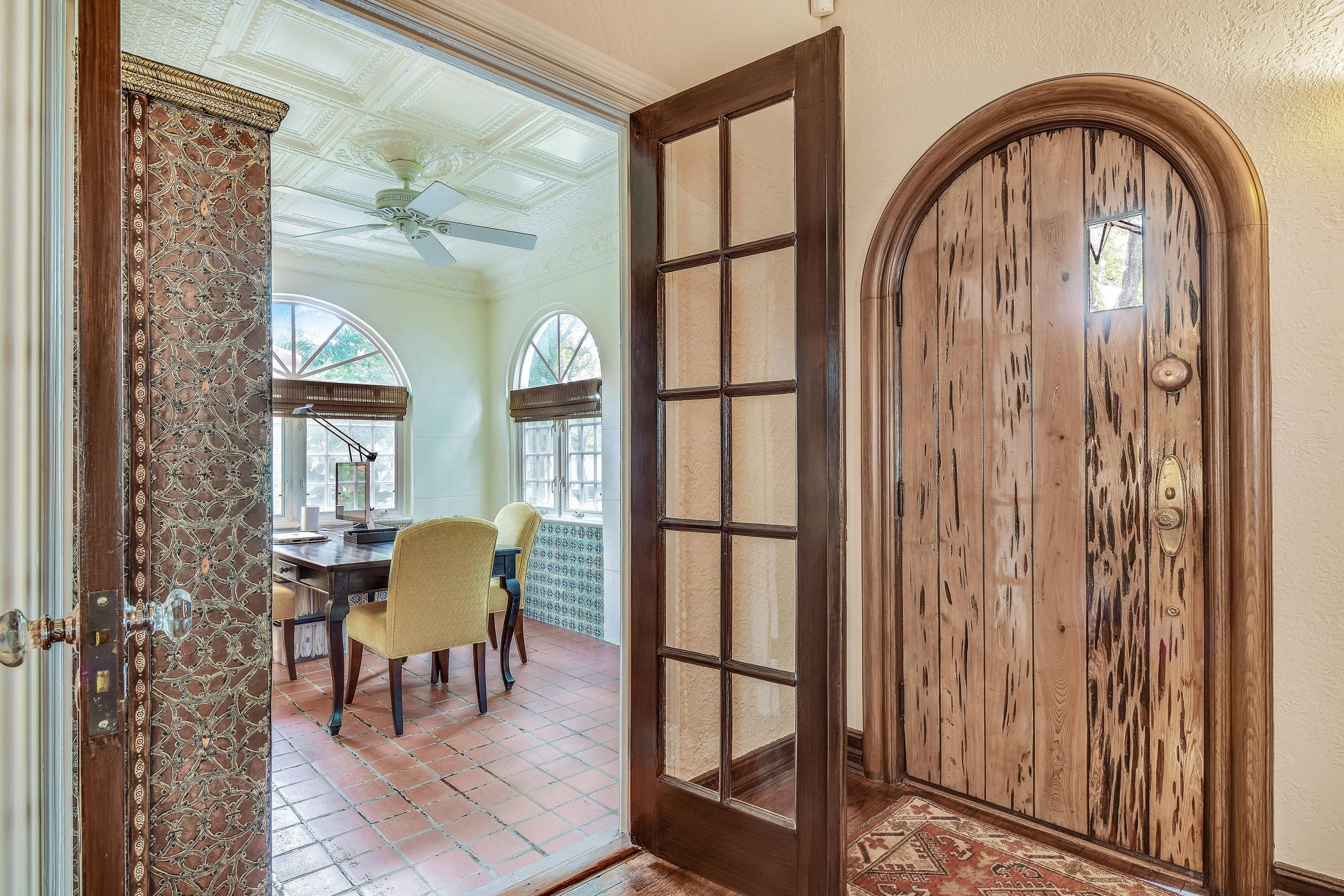 833 Sunset Road West Palm Beach, FL 33401 - Photo 4 of 22 833SunsetRoad_15-2