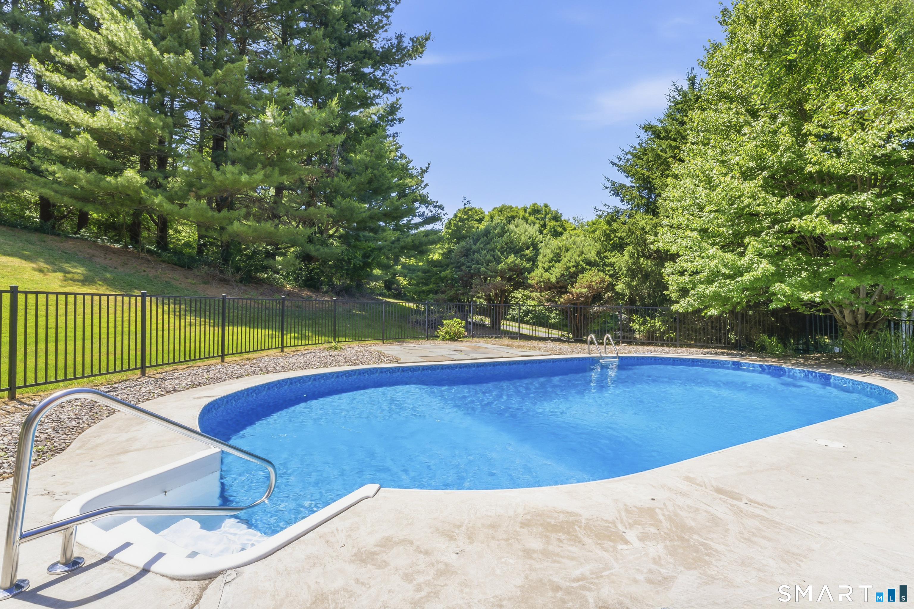 16 Palestine Road Newtown, CT 06470 - Photo 37 of 40