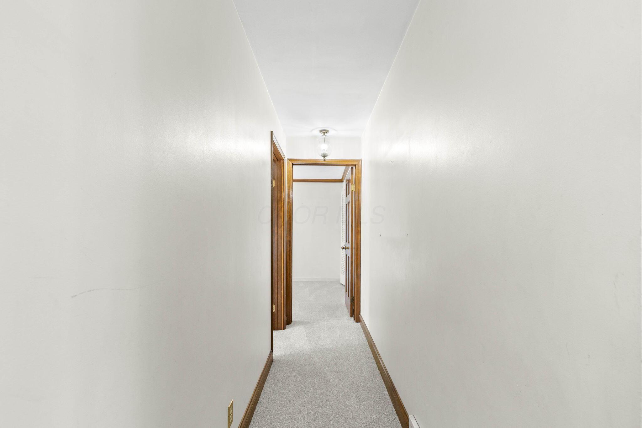 6637 Merwin Road Columbus, OH 43235 - Photo 23 of 65 13-web-or-mls-6637MerwinRoad_Hommati102