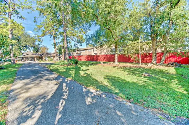 $2,000 | 918 Lehman Street, Houston, TX 77018