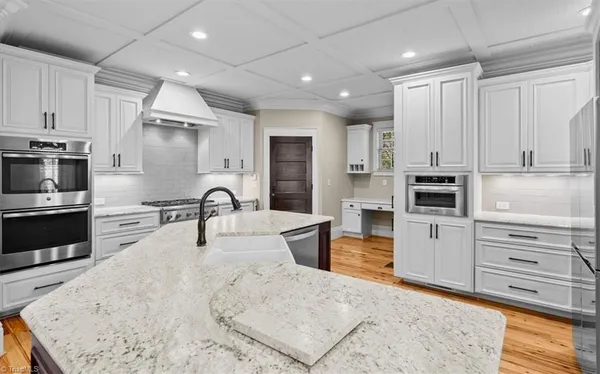 $974,900 | 8863 Cravenwood Drive, Oak Ridge, NC 27310