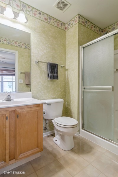 402 Holiday Lane, Unit 402 Hainesville, IL 60073 - Photo 9 of 14