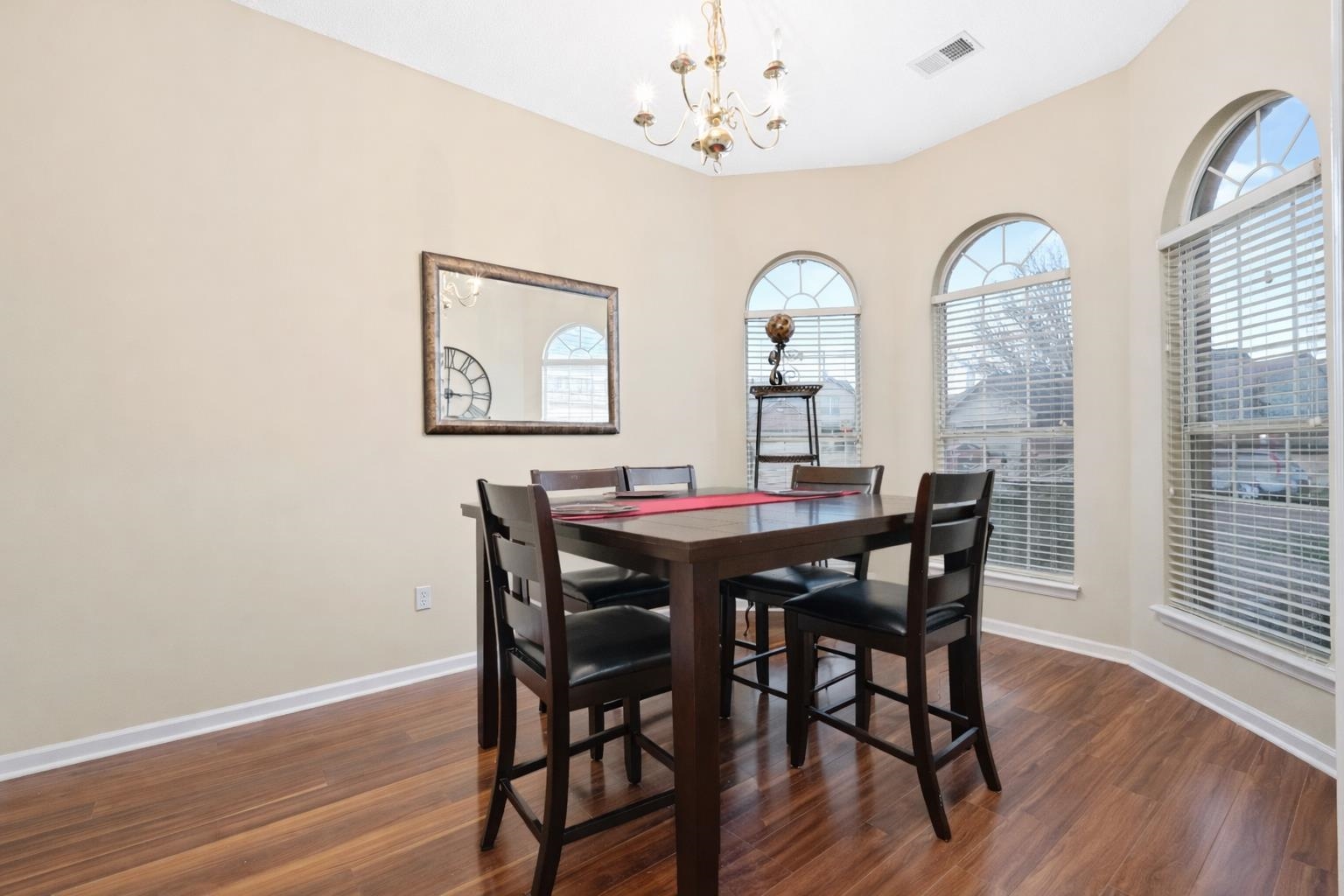 4908 Top Notch Loop Memphis, TN 38125 - Photo 10 of 26 Gallery Image 10