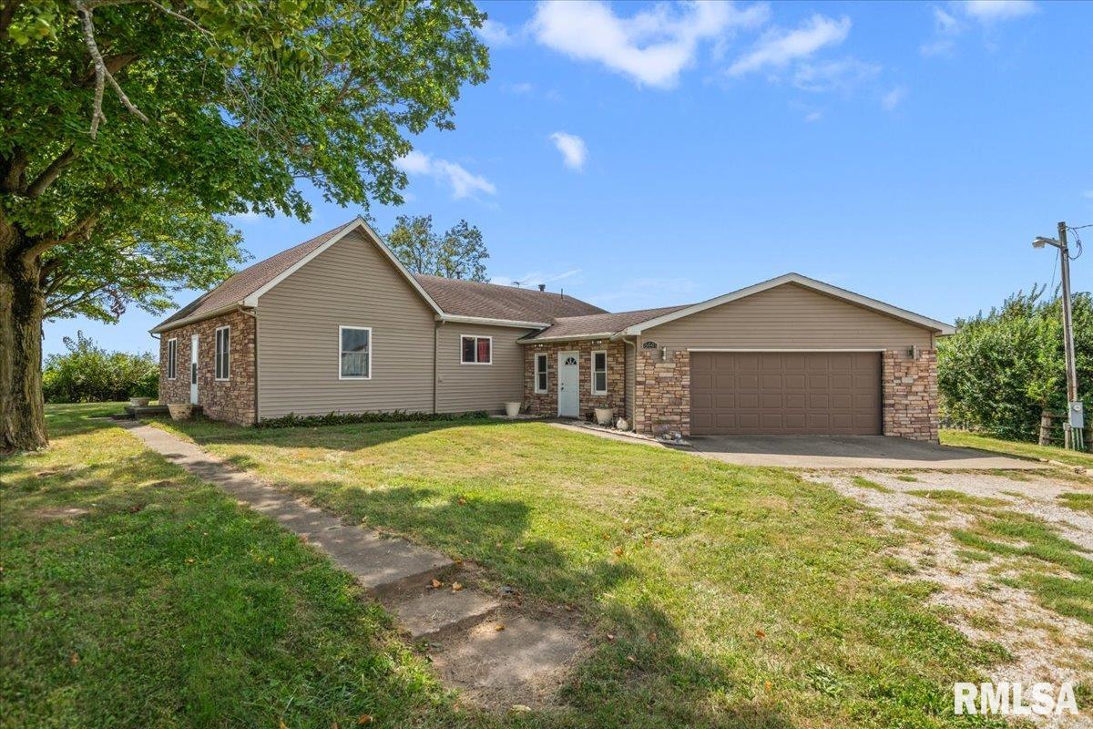 8441 Thomas Road Rochester, IL 62563 - Photo 3 of 77 Gallery Image 3