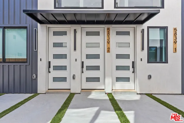 $5,995 | 5839 Kester Avenue, Unit 2, Sherman Oaks, CA 91411