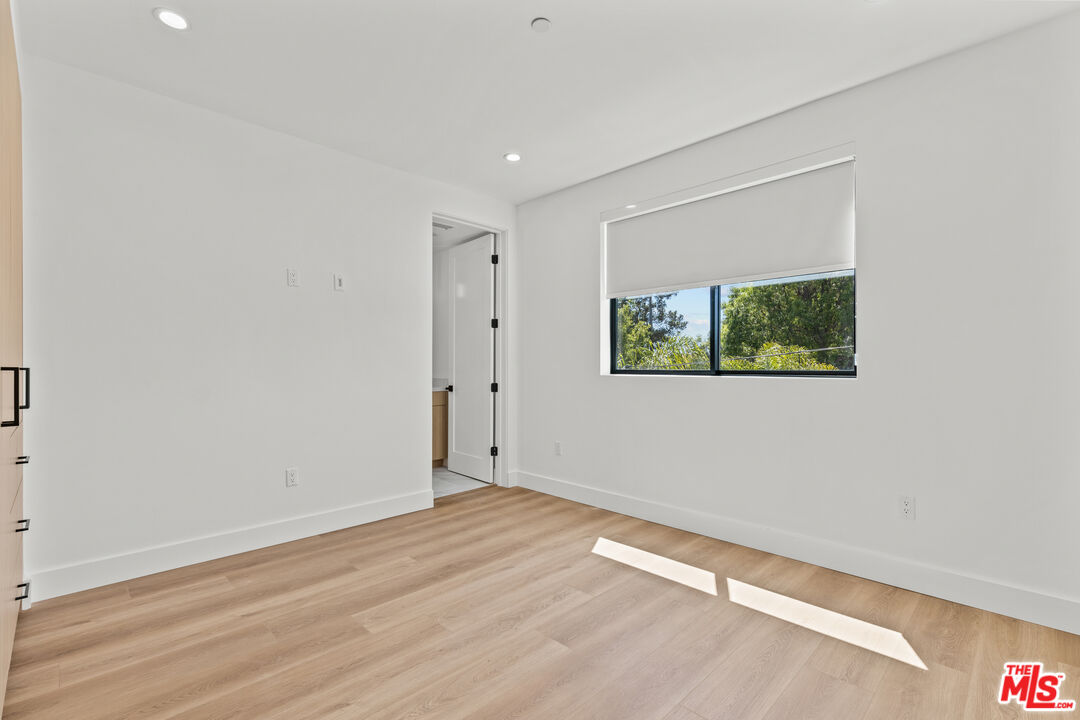 5839 Kester Avenue, Unit 2 Sherman Oaks, CA 91411 - Photo 10 of 17