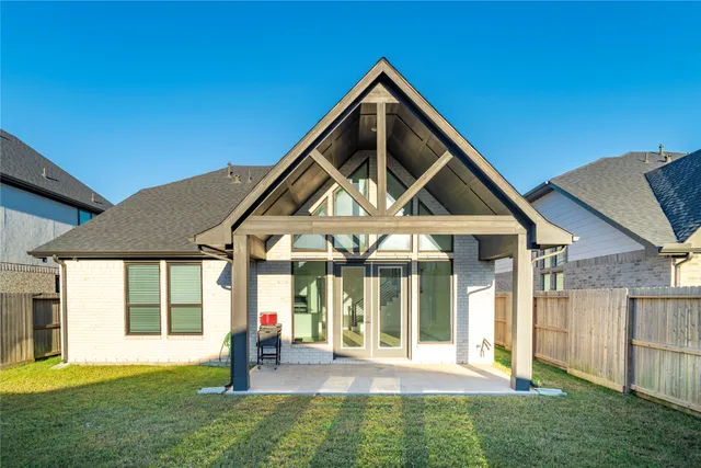 $3,200 | 6014 Churchill Spgs Lane, Fulshear, TX 77441