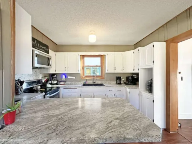 $169,900 | 207 Bawden Street, Marble, MN 55764