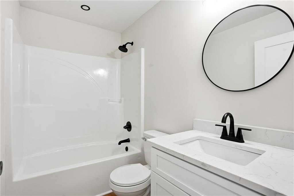 127 Perry Street Loganville, GA 30052 - Photo 14 of 29