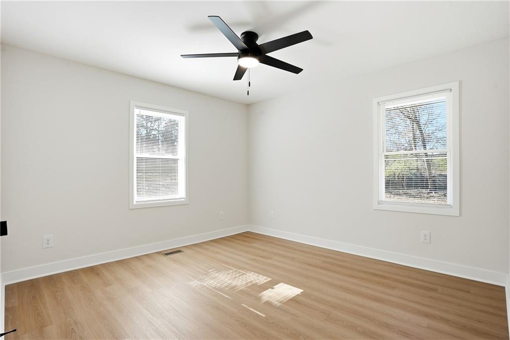 127 Perry Street Loganville, GA 30052 - Photo 16 of 29