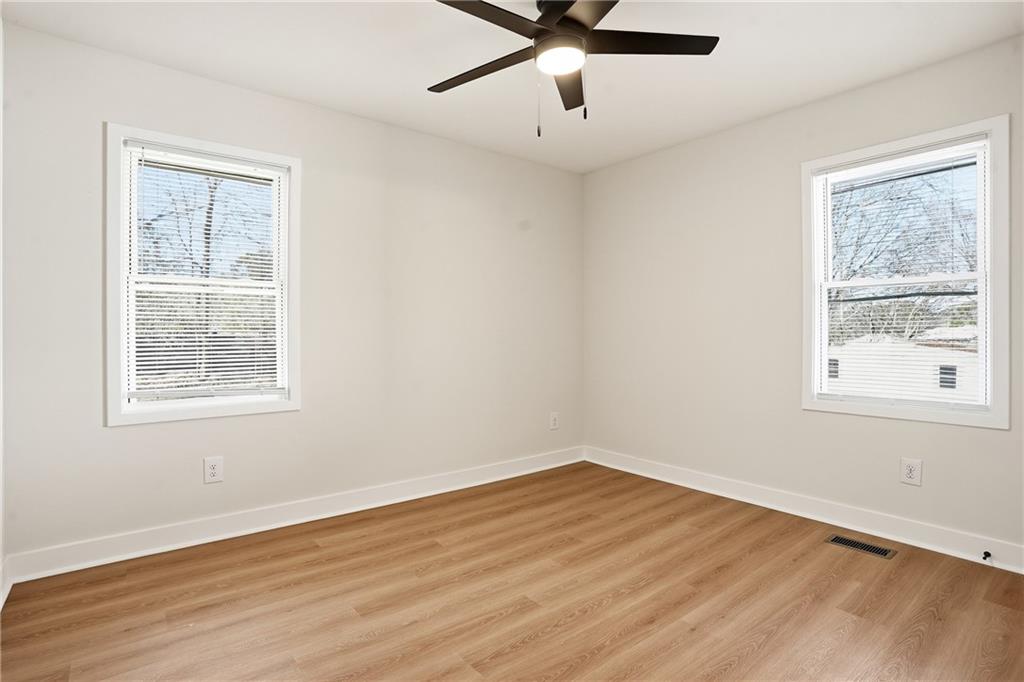 127 Perry Street Loganville, GA 30052 - Photo 18 of 29