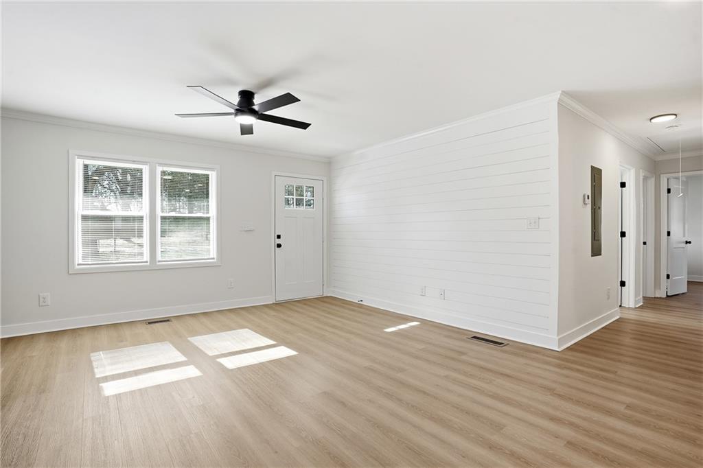 127 Perry Street Loganville, GA 30052 - Photo 8 of 29