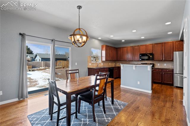 2465 Reed Grass Way Colorado Springs, CO 80915 - Photo 10 of 35