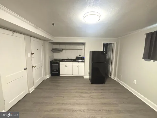 $1,650 | 3909 Washington Boulevard, Unit B, Arlington, VA 22201