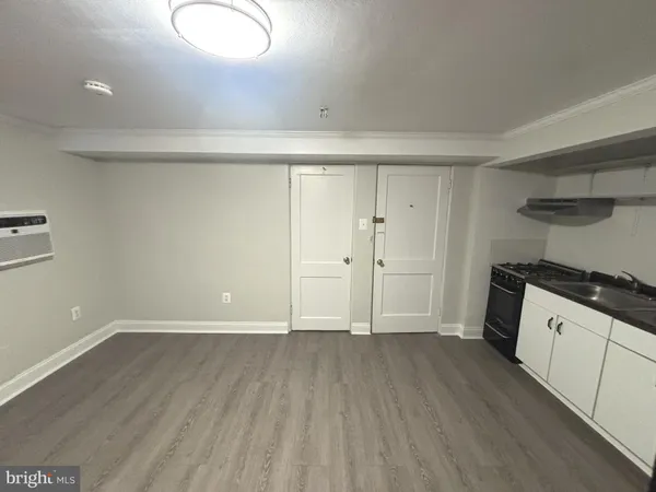 $1,650 | 3909 Washington Boulevard, Unit B, Arlington, VA 22201