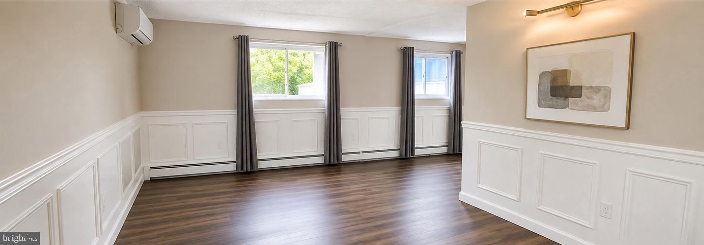 110 Byberry Road, Unit E2 Philadelphia, PA 19116 - Photo 8 of 23 Living room