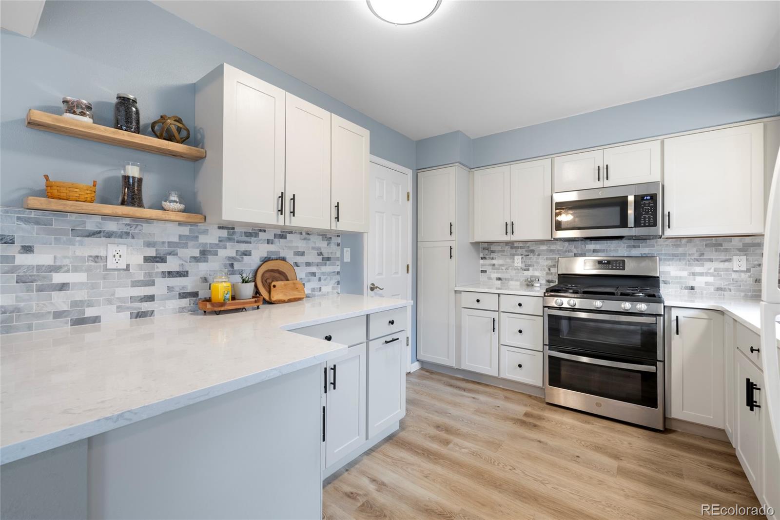 7272 East Appleton Circle Centennial, CO 80112 - Photo 13 of 40