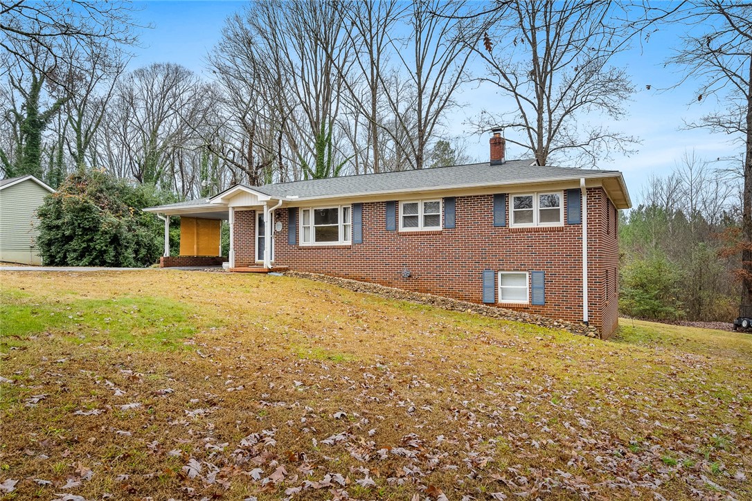 117 State Rd S-37-381 Seneca, SC 29678 - Photo 4 of 39 Gallery Image 4