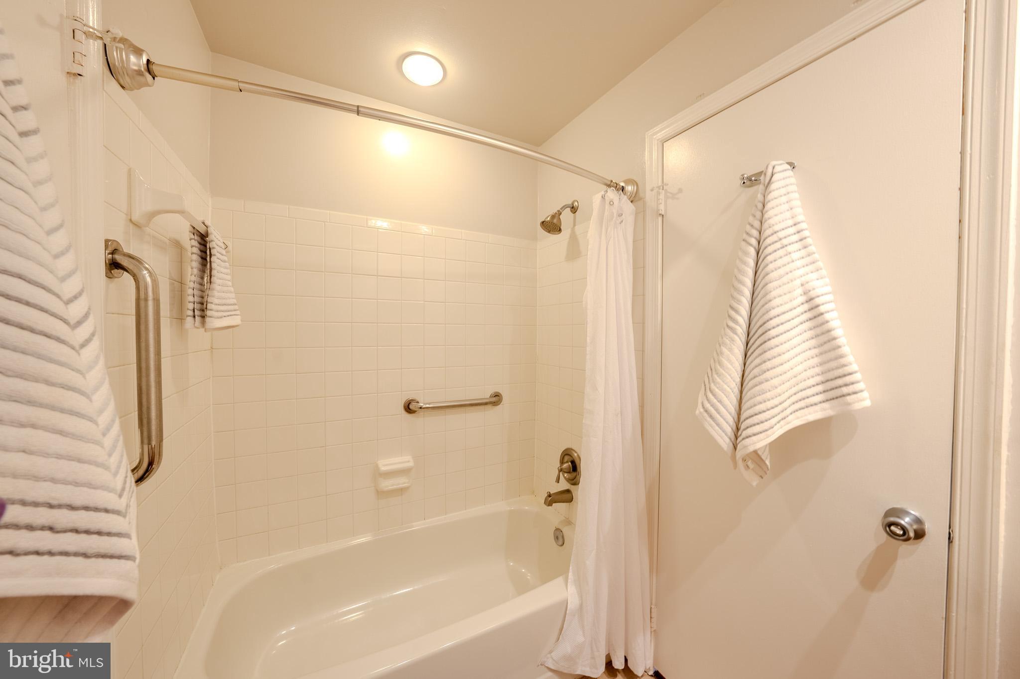 11168 Beaver Trail Court Reston, VA 20191 - Photo 14 of 42