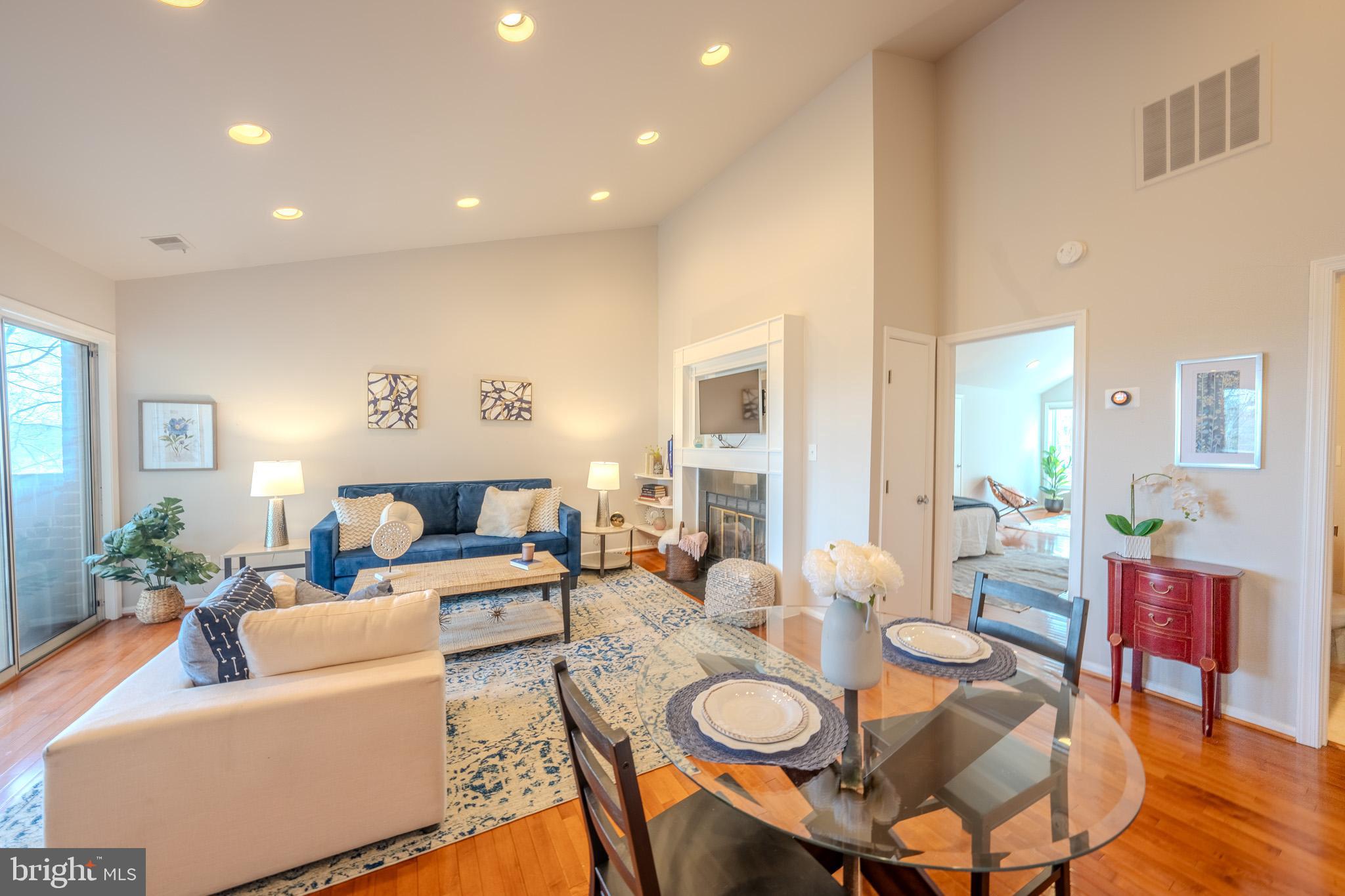 11168 Beaver Trail Court Reston, VA 20191 - Photo 17 of 42
