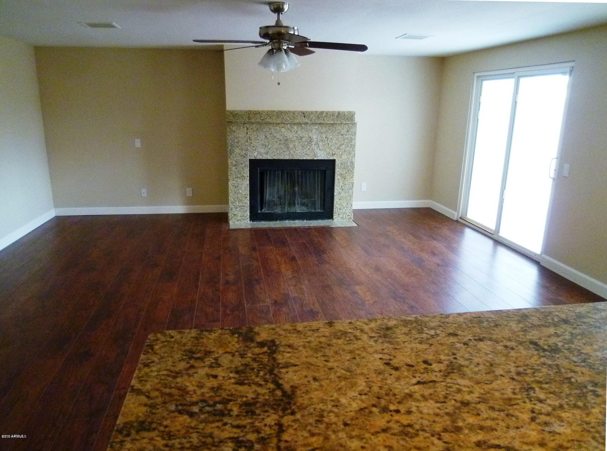 1935 West Decatur Street Mesa, AZ 85201 - Photo 3 of 12 Living Room