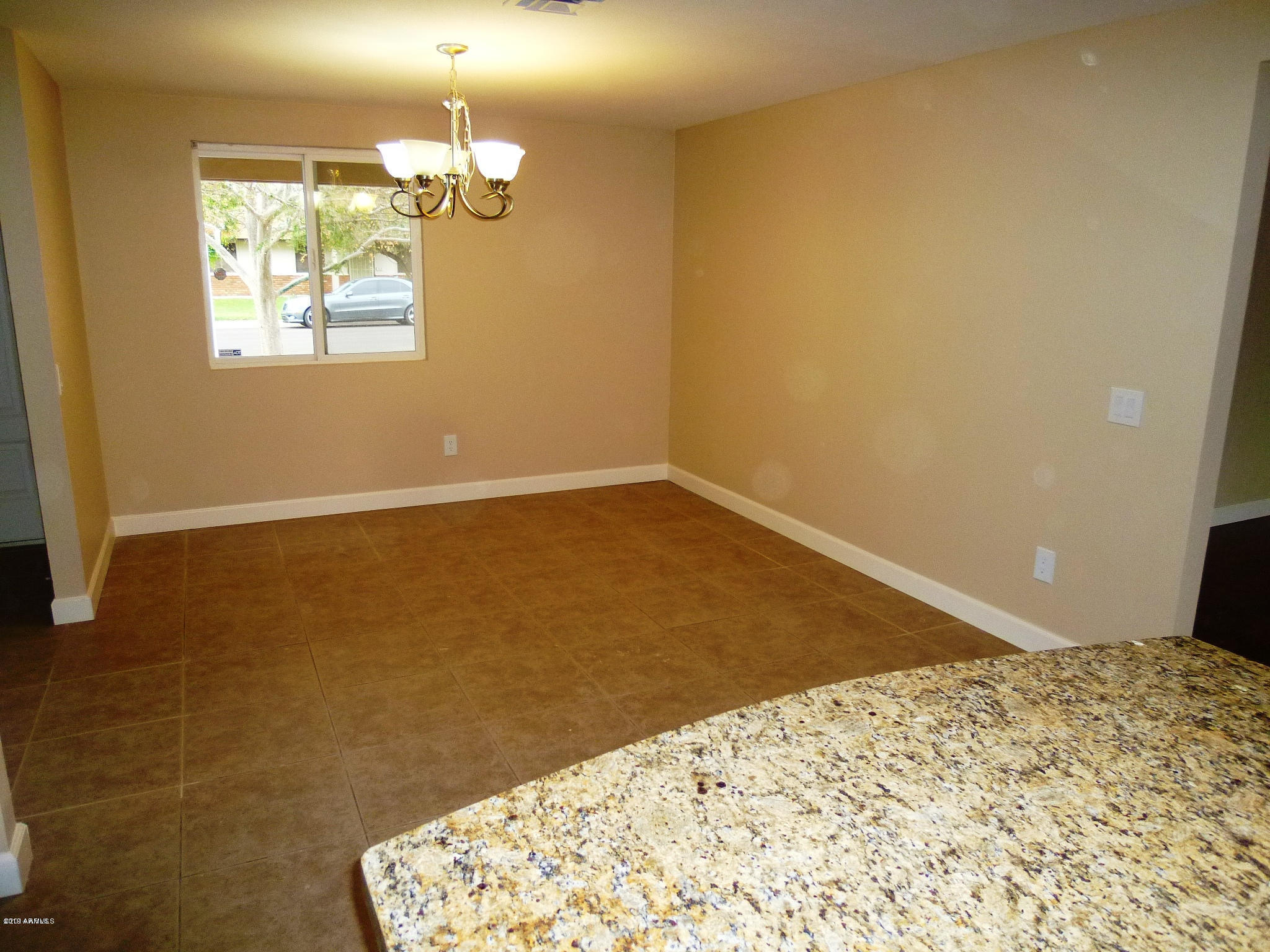 1935 West Decatur Street Mesa, AZ 85201 - Photo 4 of 12 dining area