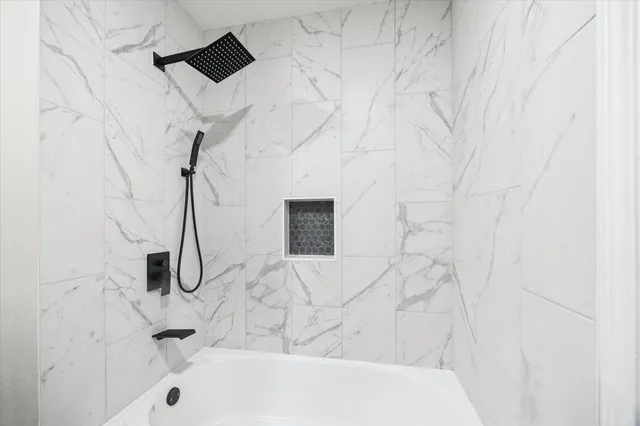 $199,999 | 903 Wax Myrtle Lane, Houston, TX 77079