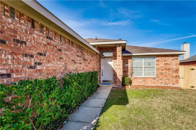 $297,900 | 1021 Port Mansfield Drive, Little Elm, TX 75068