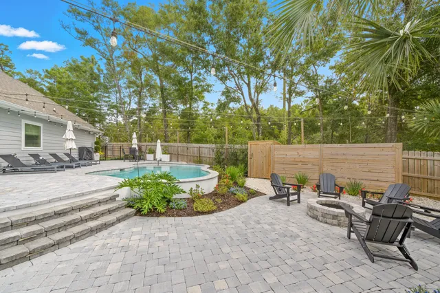 $689,900 | 30 Hammock Oaks Boulevard, Freeport, FL 32439