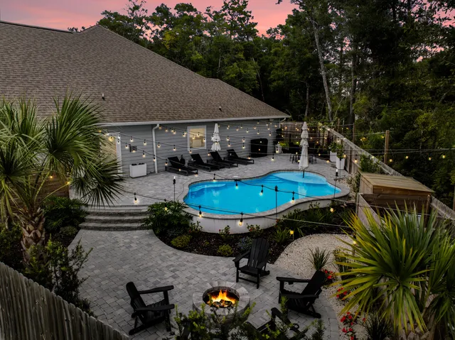 $689,900 | 30 Hammock Oaks Boulevard, Freeport, FL 32439