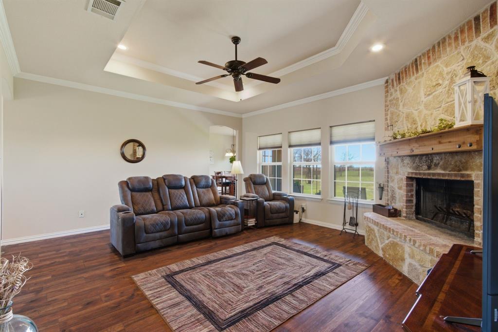 109 Heritage Parkway West Decatur, TX 76234 - Photo 16 of 40