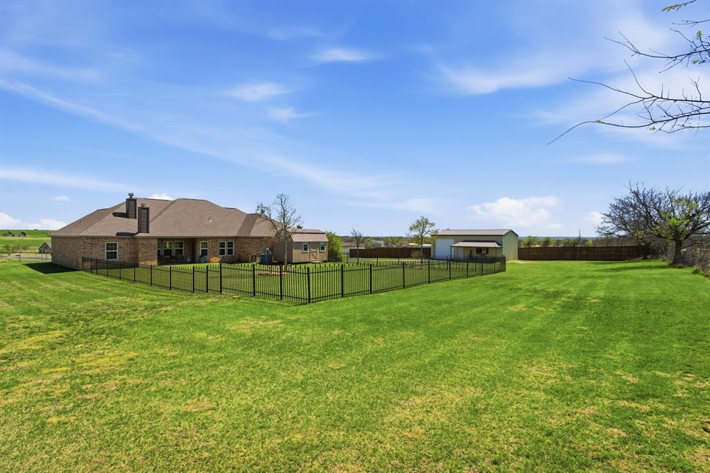 109 Heritage Parkway West Decatur, TX 76234 - Photo 34 of 40