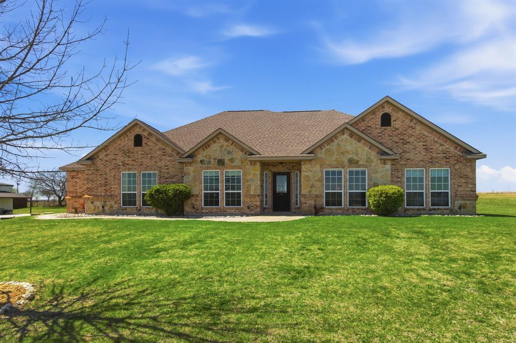 109 Heritage Parkway West Decatur, TX 76234 - Photo 6 of 40