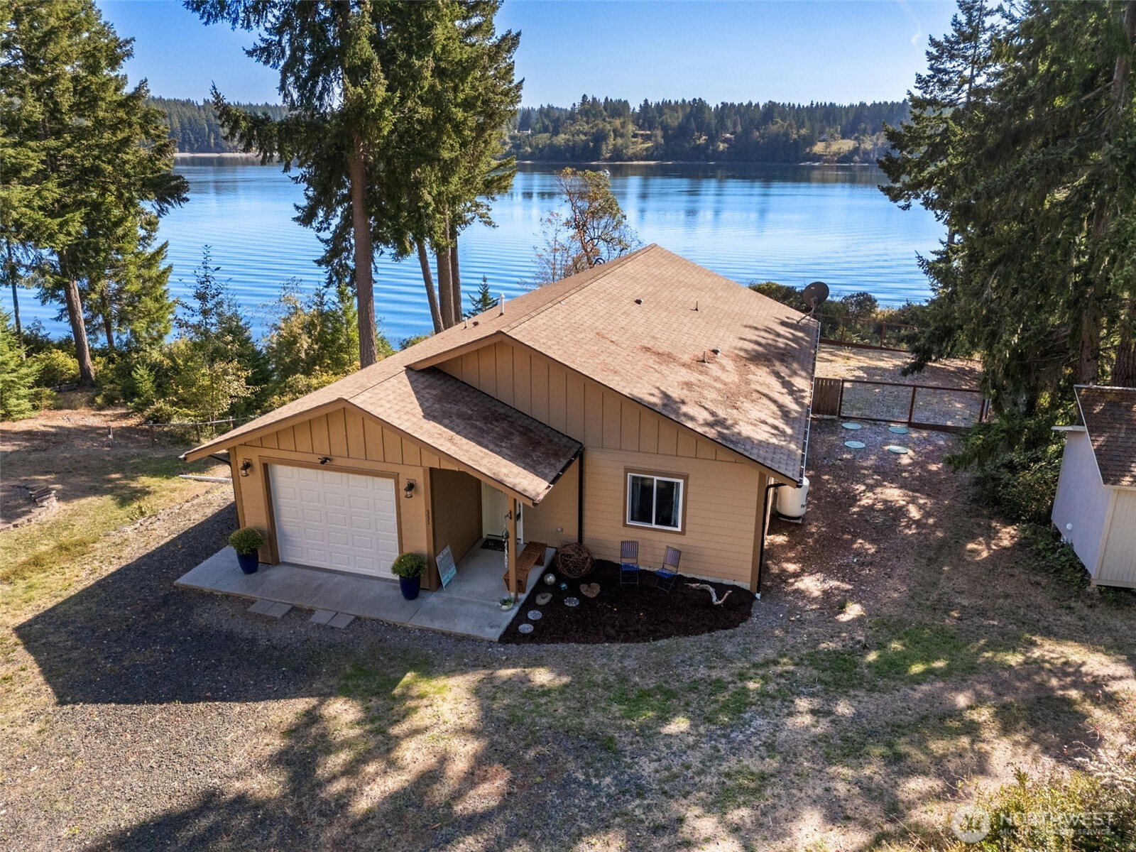331 East Robbins Road Grapeview, WA 98546 - Photo 2 of 29 Gallery Image 2