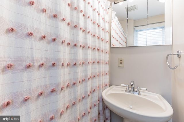 $321,000 | 1224 Tree Street, Philadelphia, PA 19148