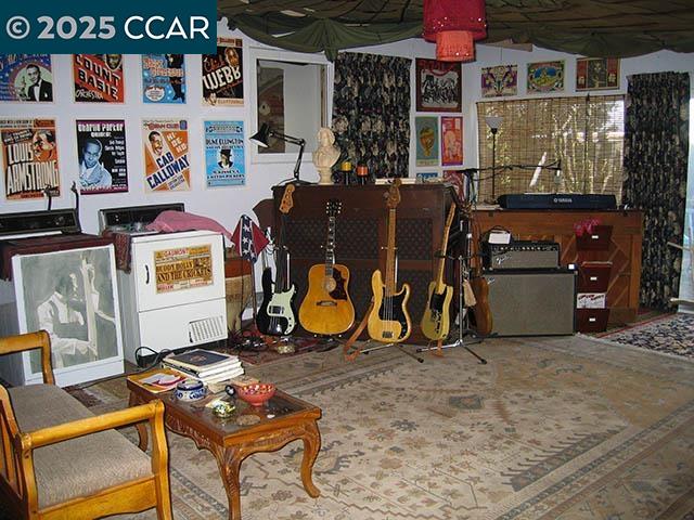 362 Summit Court Pinole, CA 94564 - Photo 17 of 57