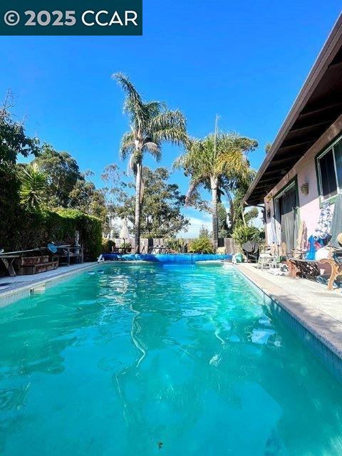 362 Summit Court Pinole, CA 94564 - Photo 34 of 57 a view of a backyard