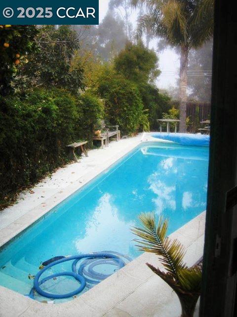 362 Summit Court Pinole, CA 94564 - Photo 35 of 57 a view of a back yard of a house