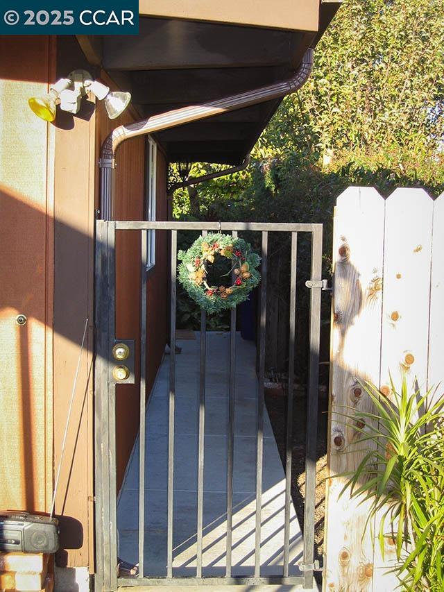 362 Summit Court Pinole, CA 94564 - Photo 51 of 57 a balcony with view of outdoor space