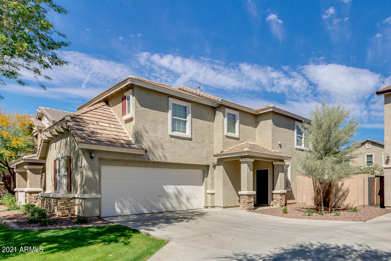 2338 East Pecan Road Phoenix, AZ 85040 - Photo 1 of 31 01-Pecan