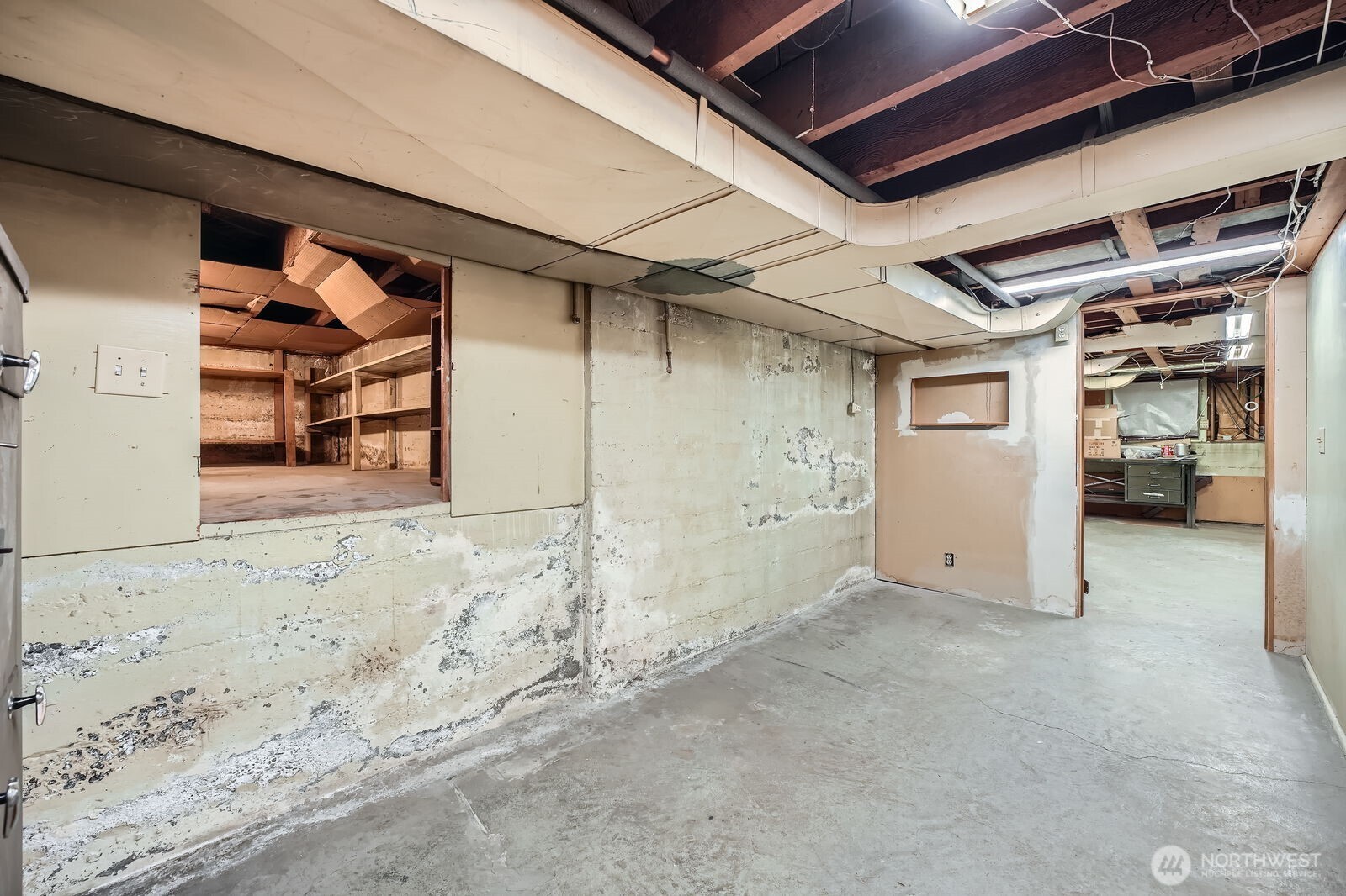 3041 52nd Avenue Southwest Seattle, WA 98116 - Photo 21 of 31