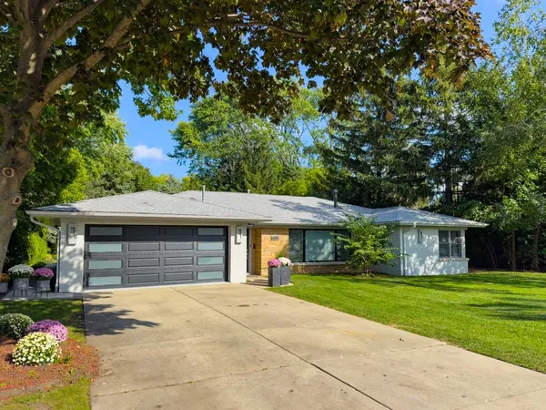 $5,800 | 6609 North Kenton Avenue, Lincolnwood, IL 60712