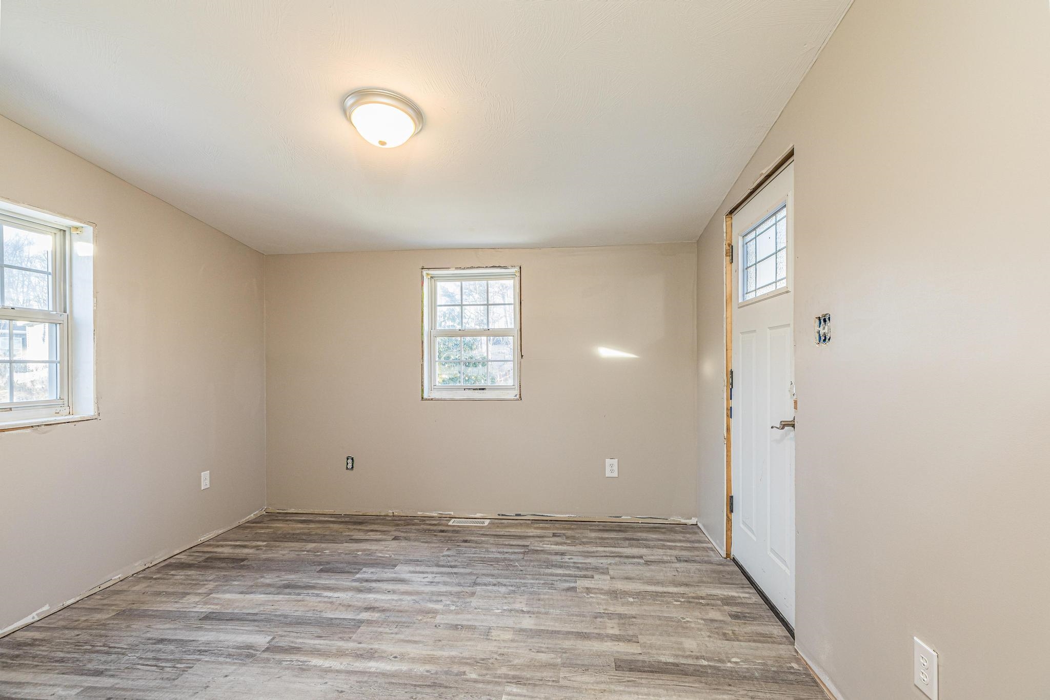 109 Linden Street Exeter, NH 03833 - Photo 13 of 26 Gallery Image 13