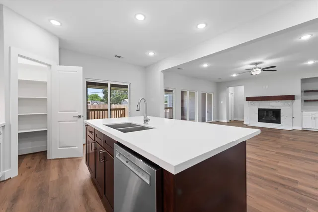 $379,000 | 303 Kalmer Street, Pasadena, TX 77502