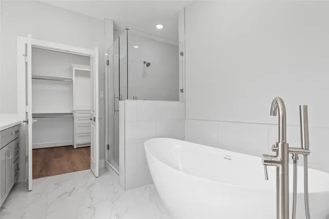 $379,000 | 303 Kalmer Street, Pasadena, TX 77502