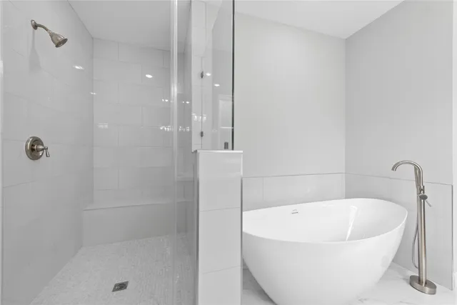 $379,000 | 303 Kalmer Street, Pasadena, TX 77502