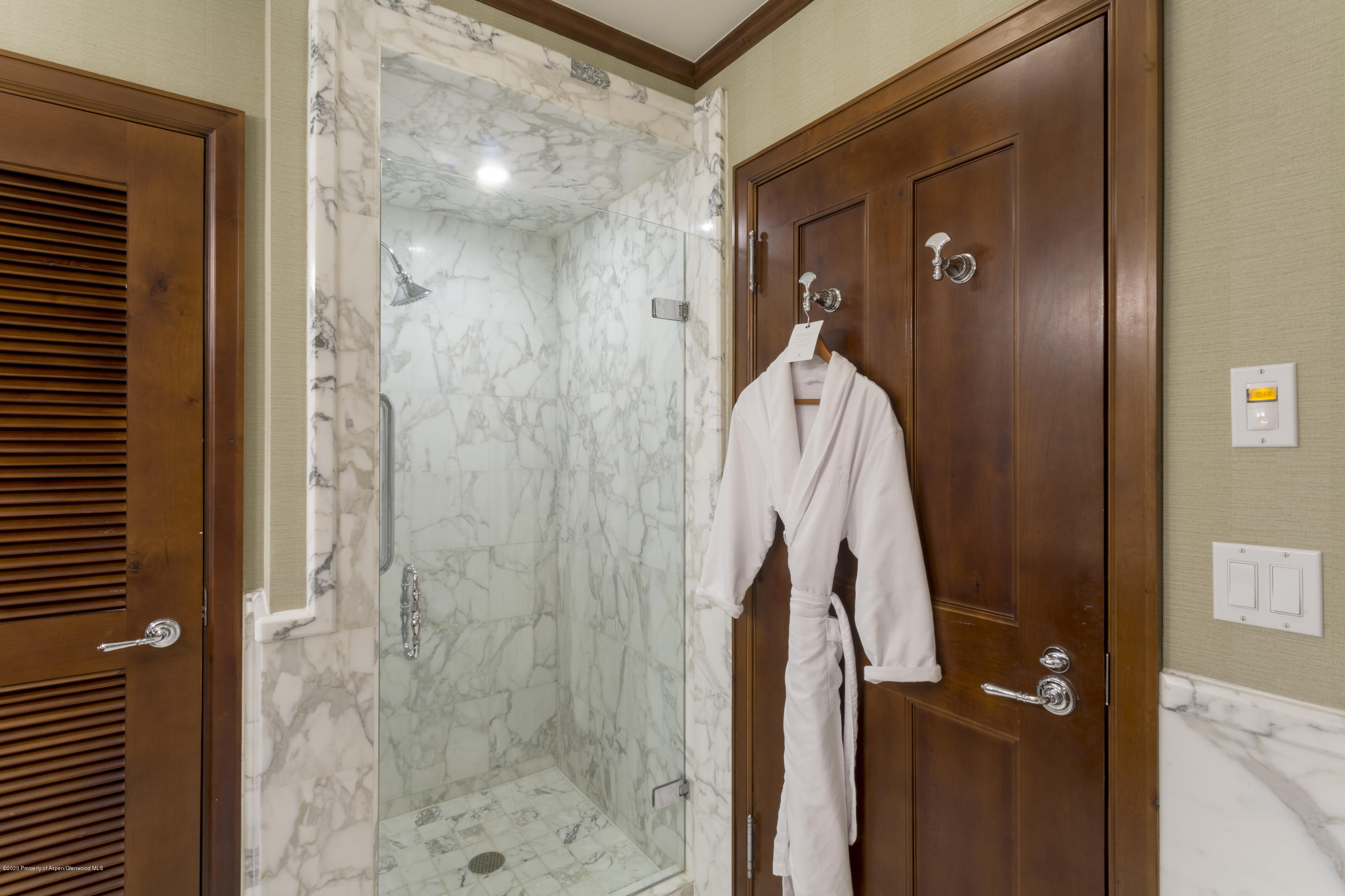 75 Prospector Road, Unit 841012 Aspen, CO 81611 - Photo 10 of 43 a bathroom with a shower
