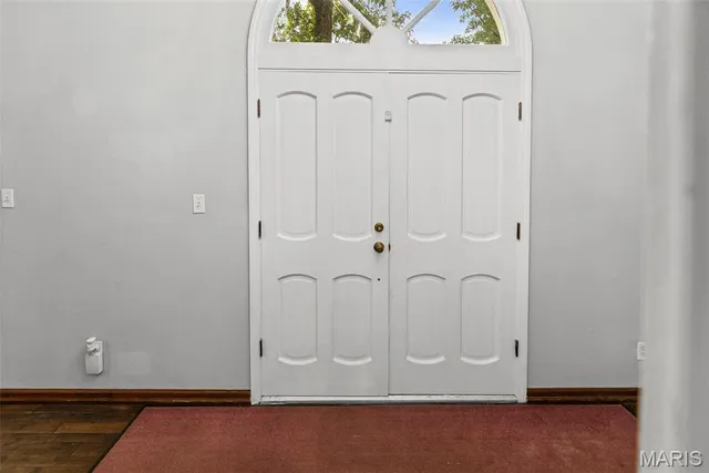 $535,000 | 110 Fullerton Road, Belleville, IL 62226