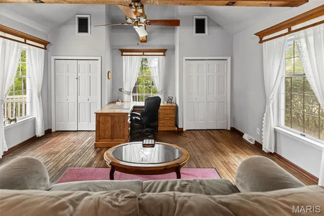 $535,000 | 110 Fullerton Road, Belleville, IL 62226